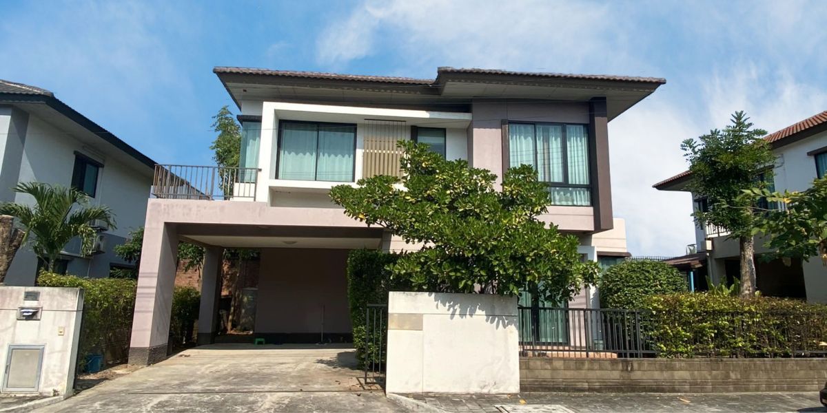 For SaleHouseChiang Mai : Vararom Premium, Only 5 minutes to Nakornpayap International School (NIS), Move-in ready home in a premium gated community.