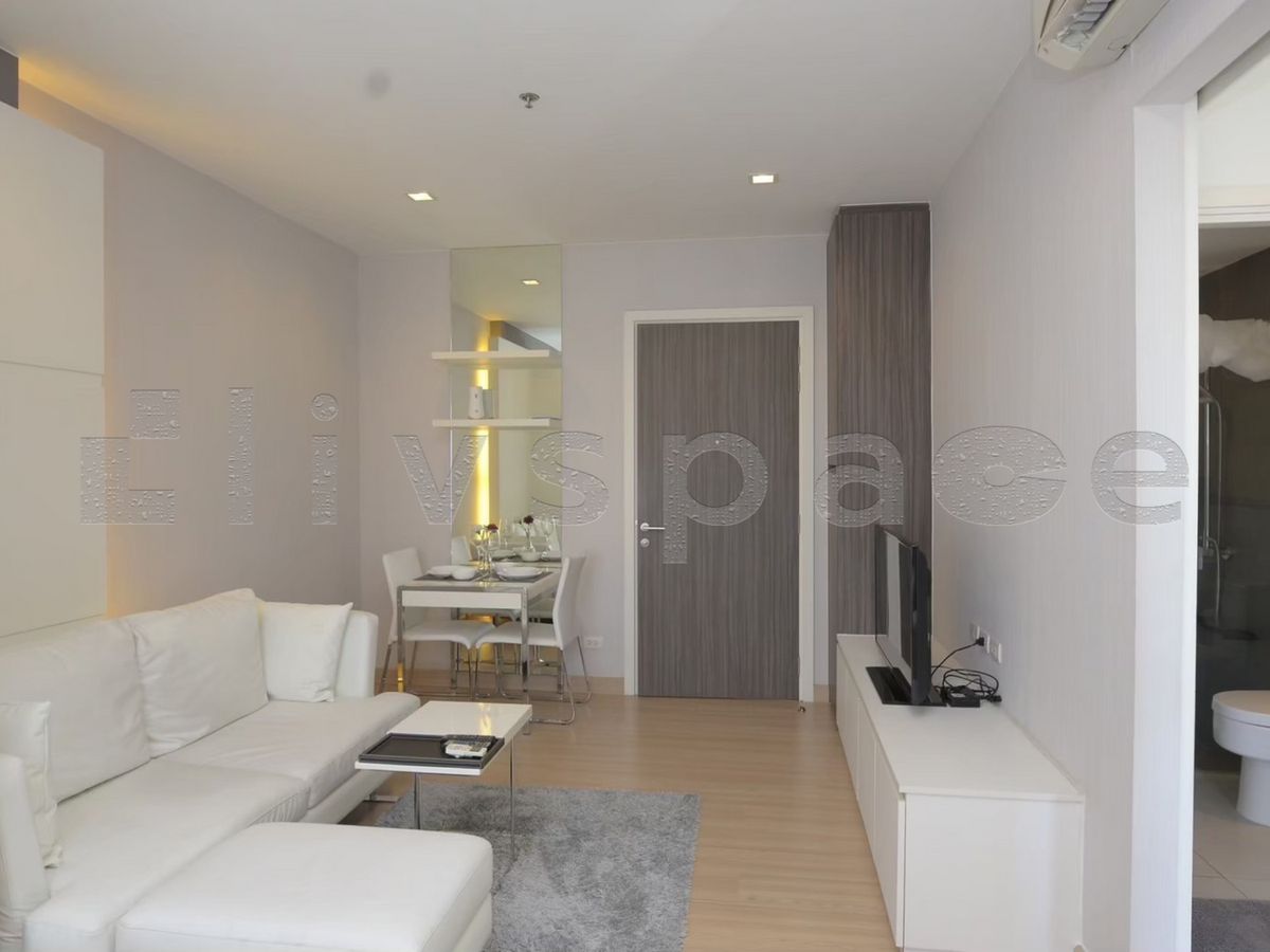 For SaleCondoWongwianyai, Charoennakor : [L250729048] For Sale: Urbano Absolute Sathorn - Taksin  | STUDIO | Size 30 sq.m.| Don't Miss Out on This Special Price!!!