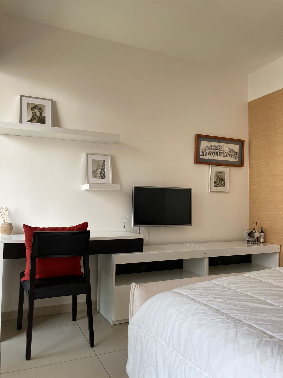 For RentCondoSukhumvit, Asoke, Thonglor : !! Beautiful room for rent. The Lofts Ekkamai (The Loft Ekkamai) near MRT Ekkamai.