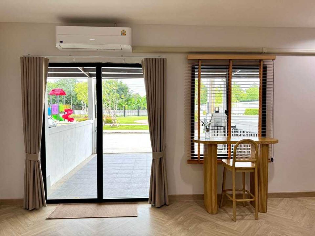 For RentTownhomeChiang Mai : Townhouse in the project For rent 40,000 baht per month, near Central Airport, only 10 minutes. No.3H123