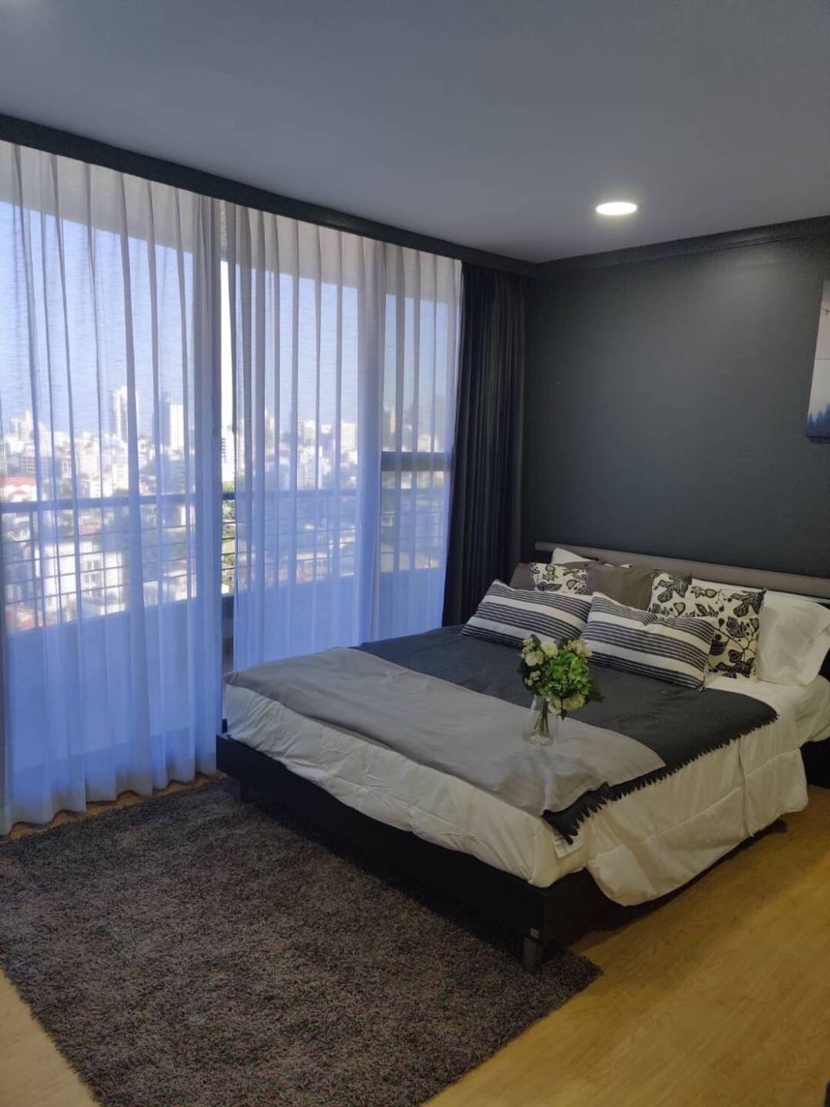 ขายคอนโดสุขุมวิท อโศก ทองหล่อ : Supalai Place Sukhumvit 39 / ห้องใหญ่ทำเล อโศก - เพชรบุรี ราคาดีทั้งเช่าทั้งซื้อ / 3 ห้องนอน 120 ตร.ม. โทร 0937890899