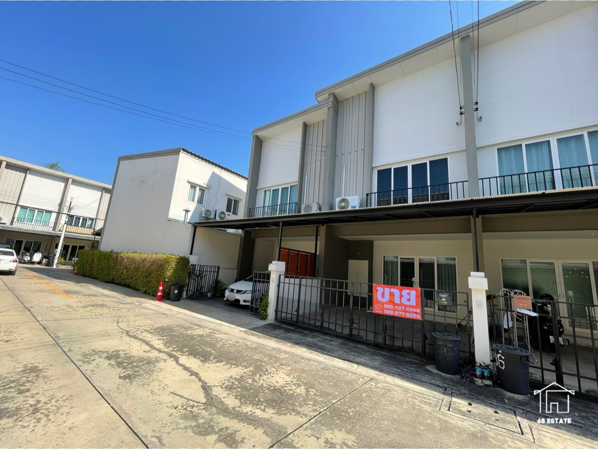 ขายทาวน์โฮมนวมินทร์ รามอินทรา : ขายทาวน์โฮม 2 ชั้น  สภาพดี (3 นอน 2 น้ำ)  **เฌอ วัชรพล** สุขาภิบาล 5 ซอย 70 ออเงิน สายไหม