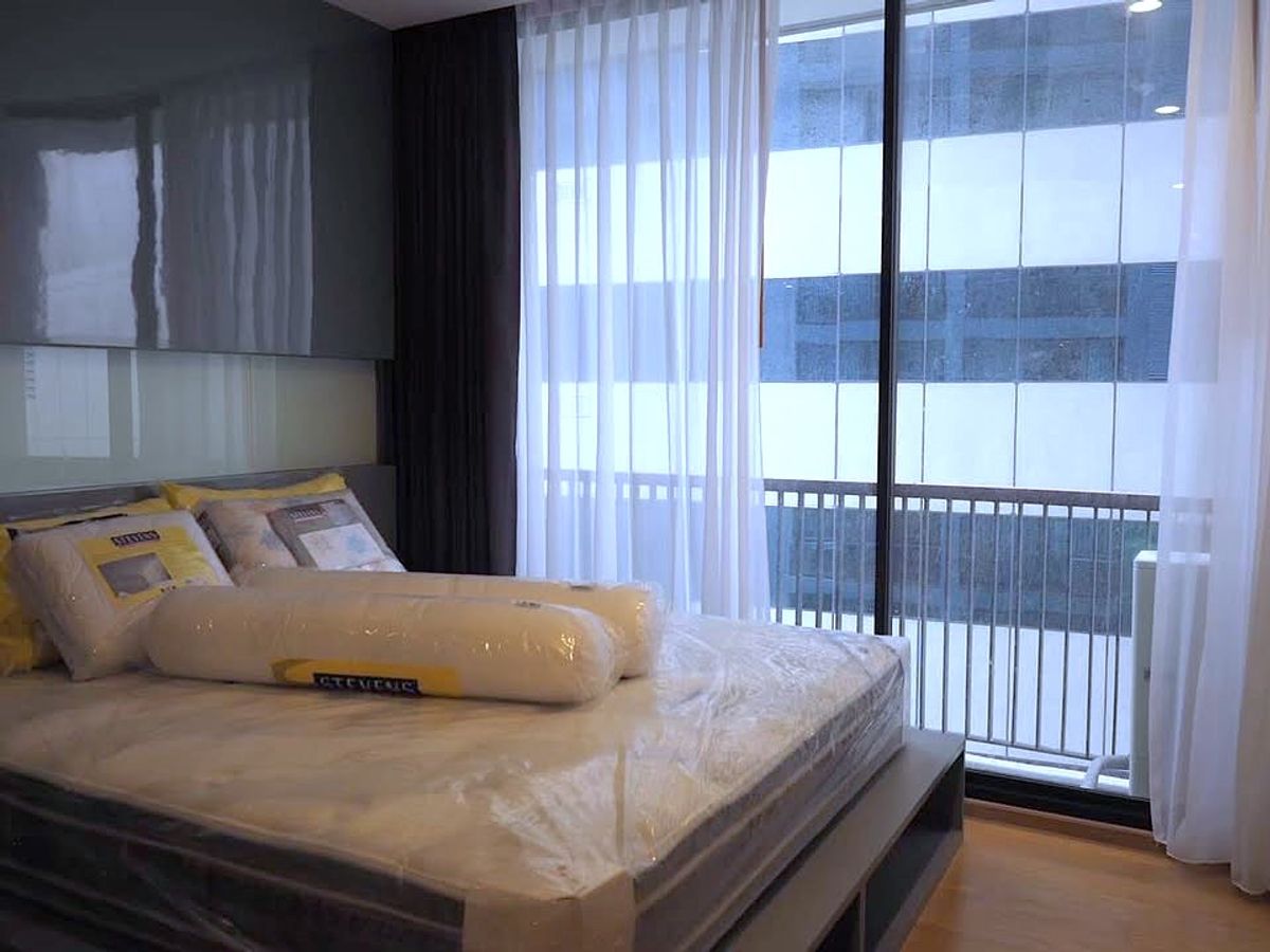 For RentCondoSathorn, Narathiwat : 🔥 Condo for rent, Noble Revo Silom, near BTS Surasak 🔥 Interested in Line: @436eaqax
