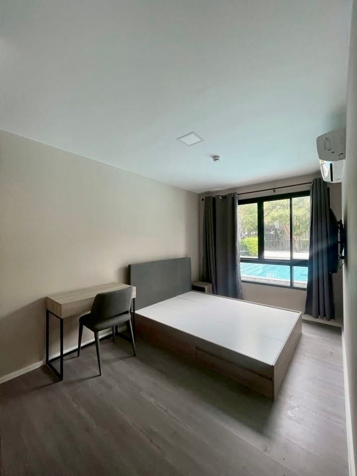 ให้เช่าคอนโดปทุมธานี รังสิต ธรรมศาสตร์ : ปล่อยเช่า  Dcondo Hideaway (เฟส4) 📍วิวสระ ชั้น1 / ใกล้ม.ธรรมศาสตร์รังสิต
