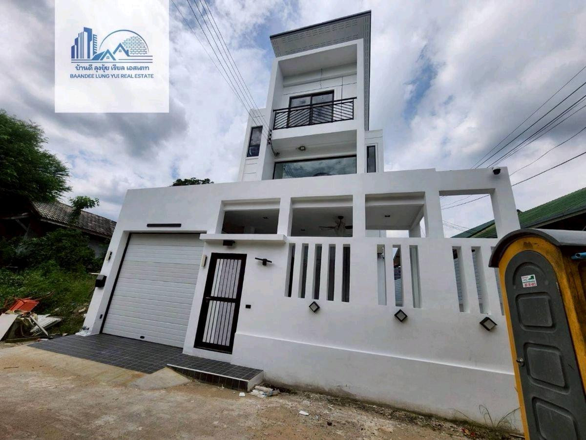 ให้เช่าบ้านรามคำแหง หัวหมาก : ให้เช่าบ้านเดี่ยวใจกลางทาวน์อินทาวน์ เลียบด่วน , สร้างใหม่ สวยหรู🌈🧑🏼‍🎄🧑🏼‍🎄独立式房屋出租，位于镇中心，新建，美丽而豪华