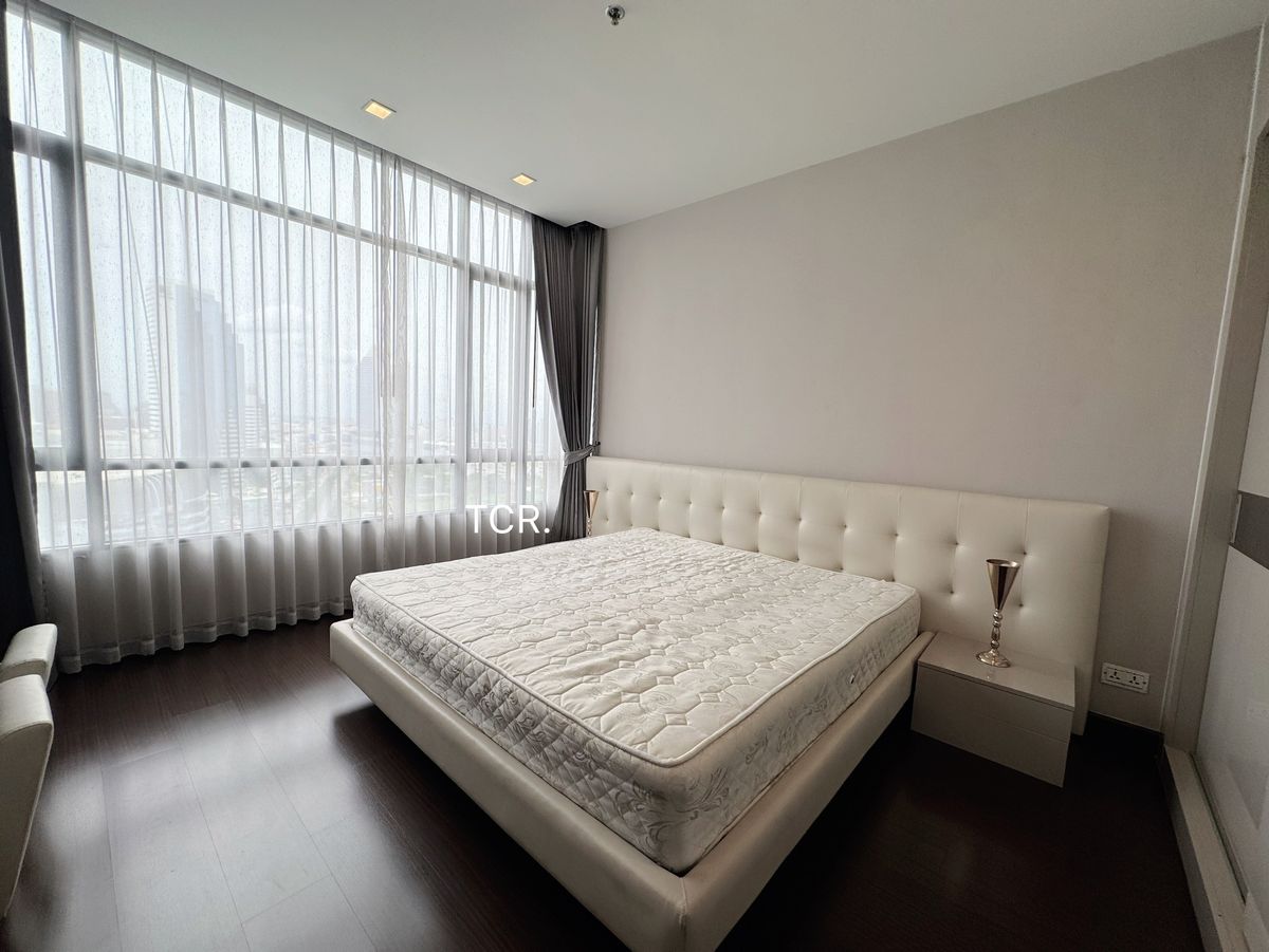 For RentCondoRatchadapisek, Huaikwang, Suttisan : Available for 2 bedrooms, 2 bathrooms, 82 sqm. 6 -foot bed and 5 -foot beds near MRT Cultural Center