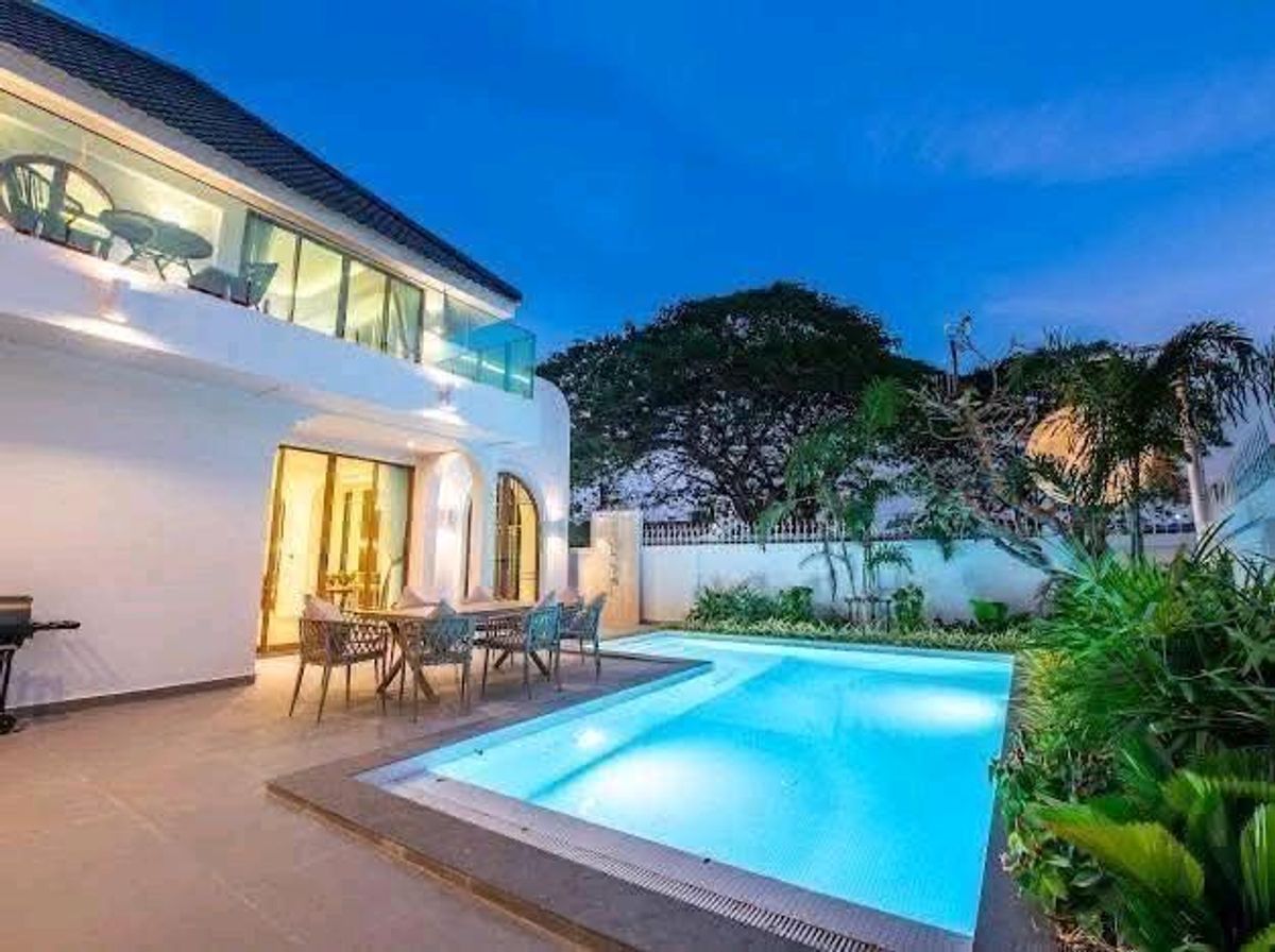 For RentHousePattaya, Bangsaen, Chonburi : PoolVilla forRent "Jomtien soi Chaiyapuk1" Pool Villa for Business