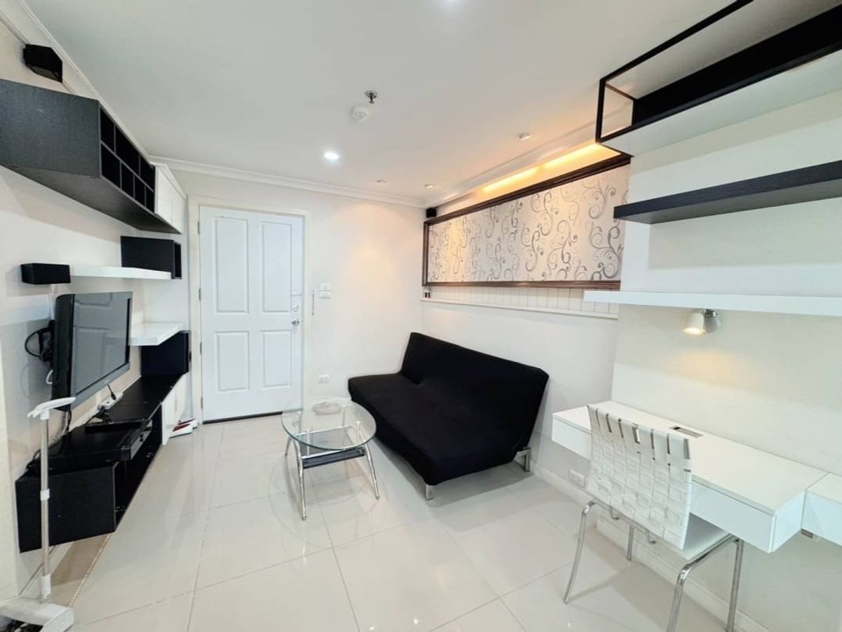 ขายคอนโดพระราม 9 เพชรบุรีตัดใหม่ RCA : SALE !! Condo Lumpini Place Rama9, MRT Rama 9, 1 Bed, Tower B, Floor 20, 37 sq.m., 2.8MB