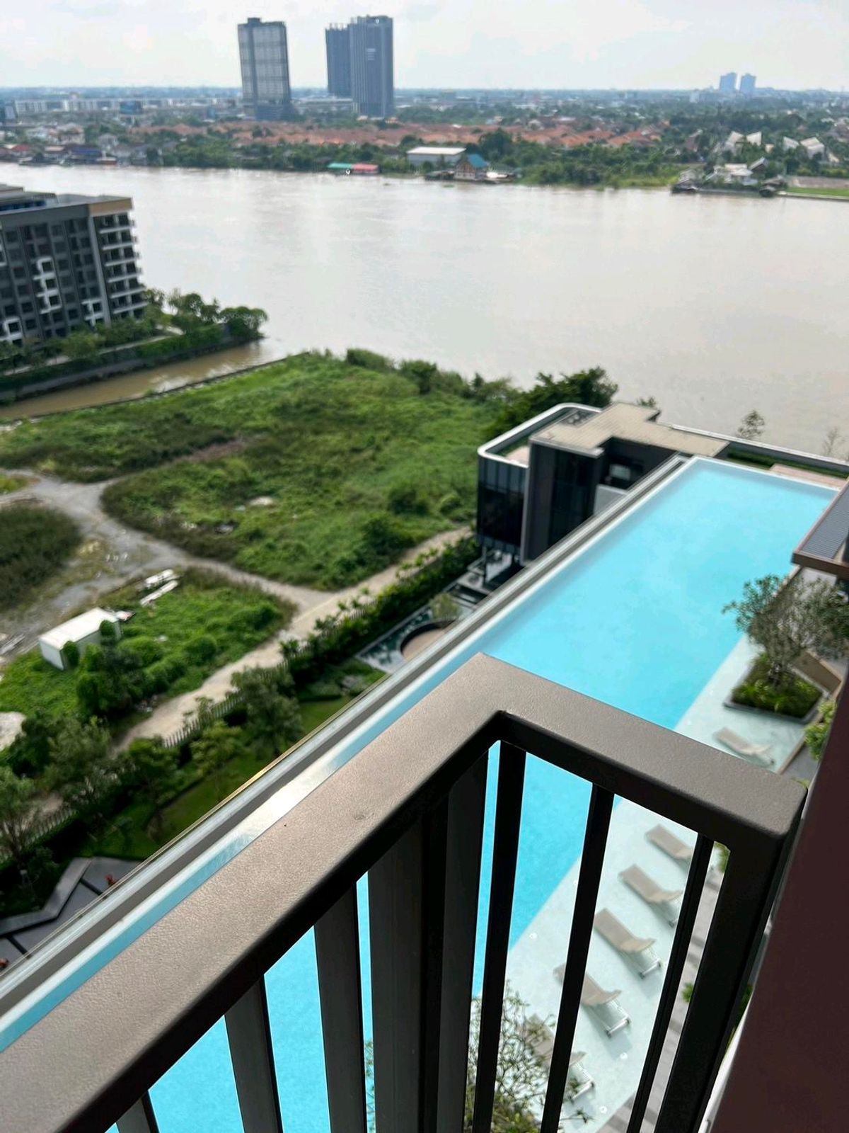 ให้เช่าคอนโดรัตนาธิเบศร์ สนามบินน้ำ พระนั่งเกล้า : ให้เช่า The politan Aqua ขนาด 30 ตร.ม. วิวแม่น้ำ สระส่วนกลาง ห้องใหม่ยังไม่เคยให้เช่า