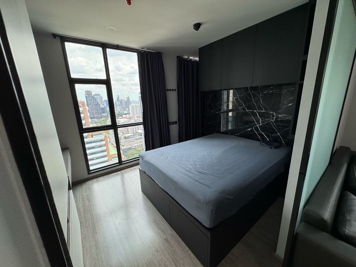 ให้เช่าคอนโดสุขุมวิท อโศก ทองหล่อ : Rhythm Ekkamai - Unique 1Bedroom - 37.5sqm