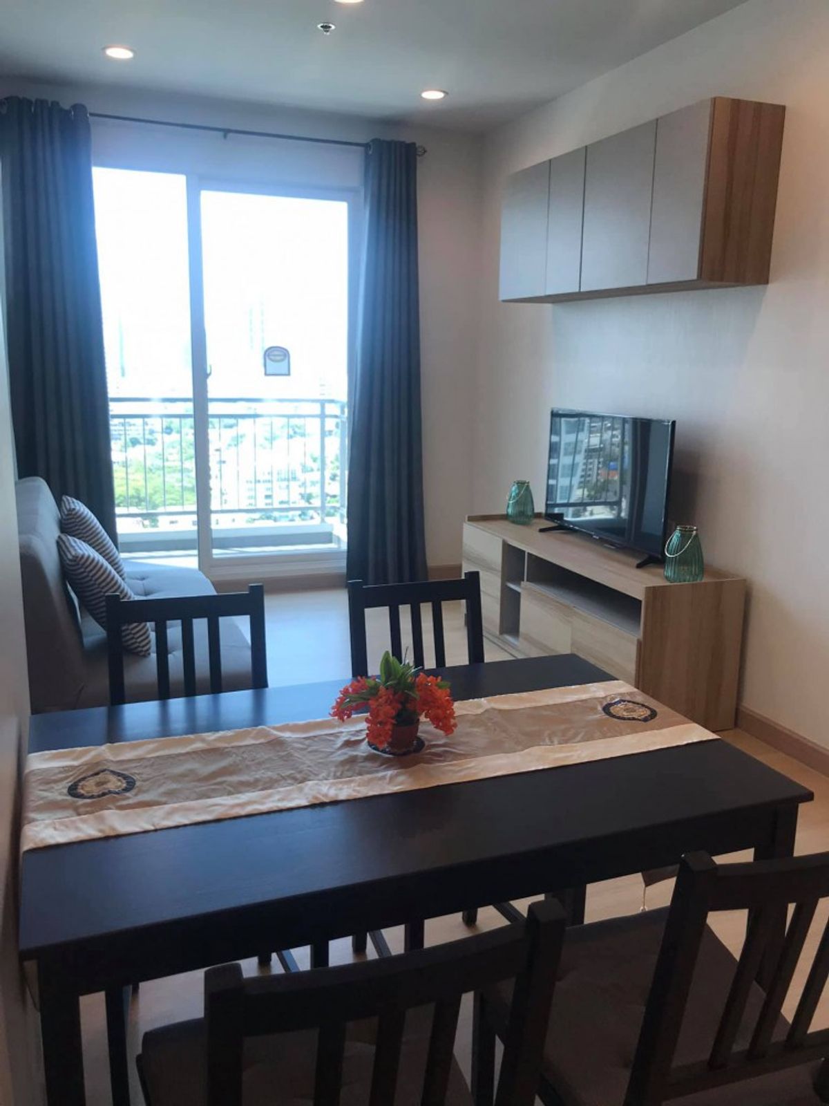 ให้เช่าคอนโดสาทร นราธิวาส : Condo For Rent Large Room Supalai Lite @Ratchada Narathiwas-Sathorn คอนโดห้องใหญ่ให้เช่า ศุภาลัย ไลท์ แอท รัชดา นราธิวาส