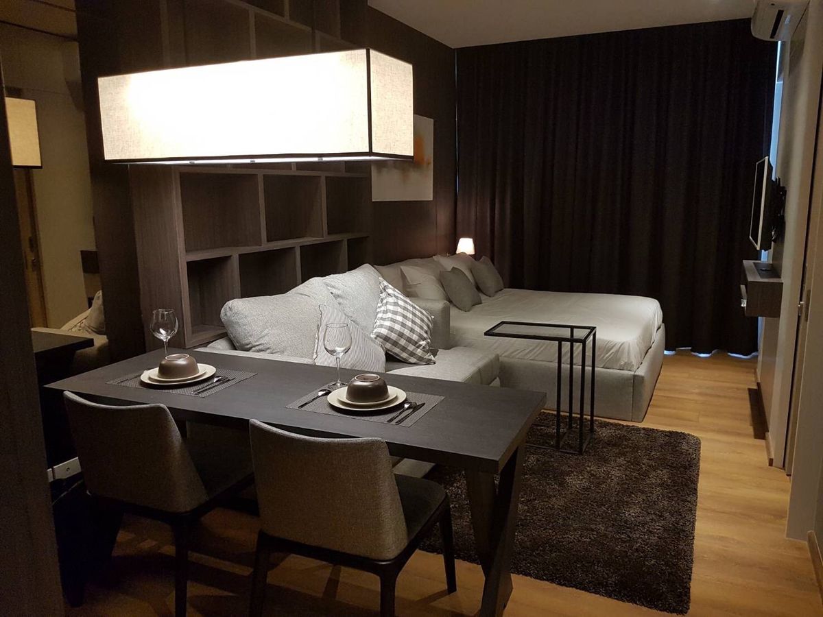 ให้เช่าคอนโดสุขุมวิท อโศก ทองหล่อ : 🏙️ Park 24 (Sukhumvit 24) – For Rent 🔑 ✨ Prime Location in Phrom Phong