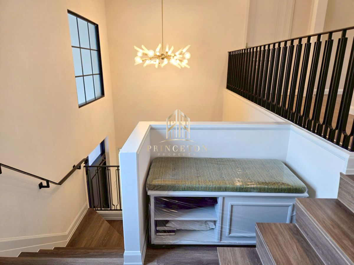 For RentHousePattanakan, Srinakarin : Luxury House For Rent Nantawan Rama 9 New Krungthep Kreetha 📞092-4252445