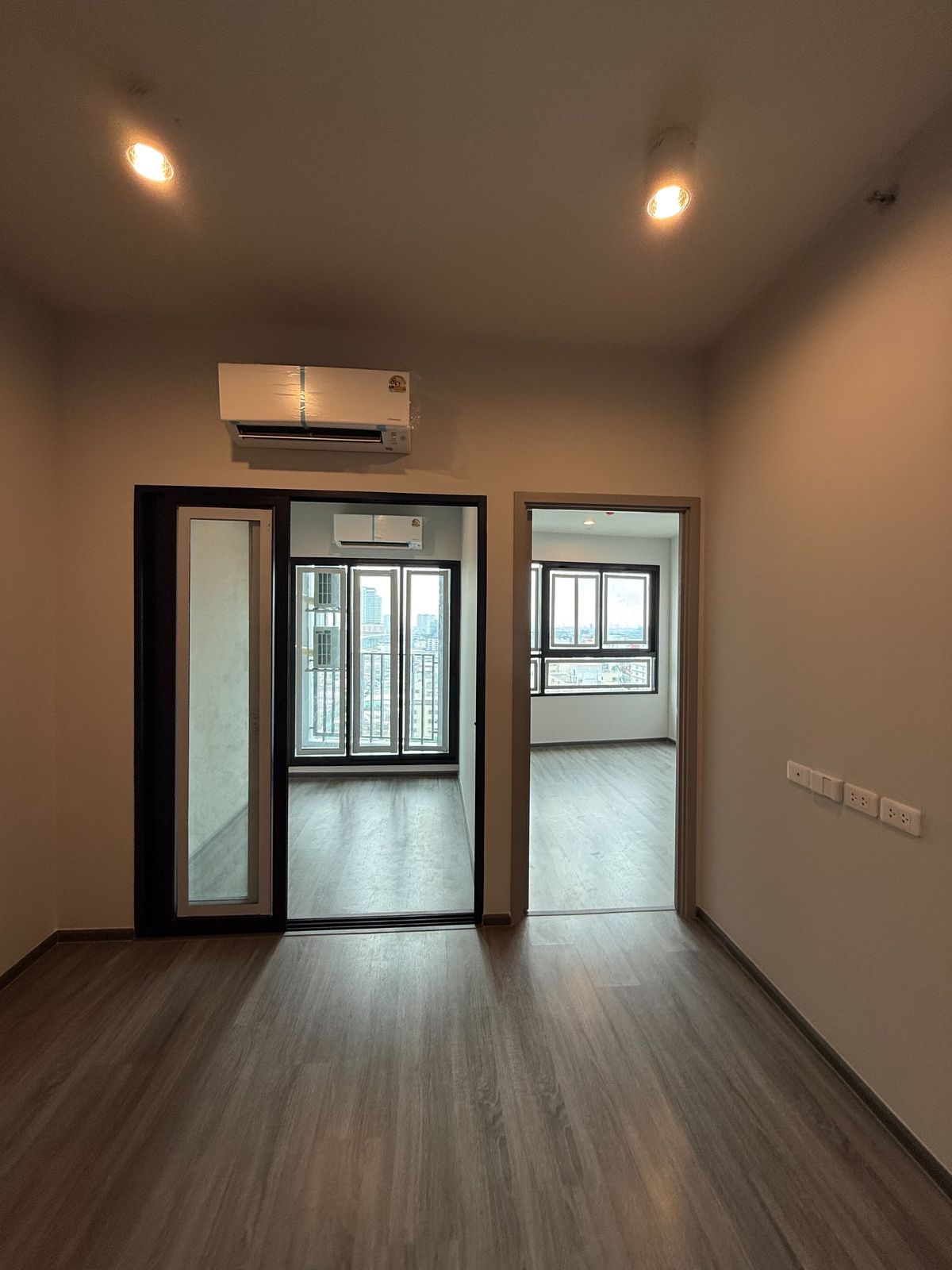 Sale DownCondoSeri Thai, Ramkhamhaeng Nida : 𝗘𝘅𝗰𝗹𝘂𝘀𝗶𝘃𝗲 𝗥𝗲𝘀𝗮𝗹𝗲! 𝟭 𝗕𝗲𝗱 𝗣𝗹𝘂𝘀 𝗧𝗵𝗶𝘀 𝘂𝗻𝗶𝘁 𝘁𝘆𝗽𝗲 𝗶𝘀 𝗰𝗼𝗺𝗽𝗹𝗲𝘁𝗲𝗹𝘆 𝘀𝗼𝗹𝗱 𝗼𝘂𝘁 𝗳𝗿𝗼𝗺 𝘁𝗵𝗲 𝗱𝗲𝘃𝗲𝗹𝗼𝗽𝗲𝗿. 𝗔𝘁 𝗷𝘂𝘀𝘁 𝟮.𝟵𝟵 𝗠𝗕, 𝗶𝘁'𝘀 𝘁𝗵𝗲 𝗯𝗲𝘀𝘁 𝗽𝗿𝗶𝗰𝗲 𝗮𝘃𝗮𝗶𝗹𝗮𝗯𝗹𝗲 𝗼𝗻 𝘁𝗵𝗲 𝗺𝗮