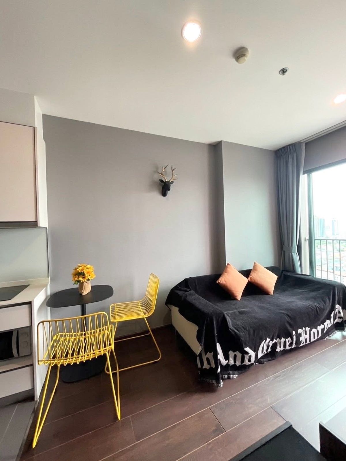 For RentCondoSukhumvit, Asoke, Thonglor : *** Condo for rent : C Ekkamai 1 Bedroom  High floor Fully furnished ***