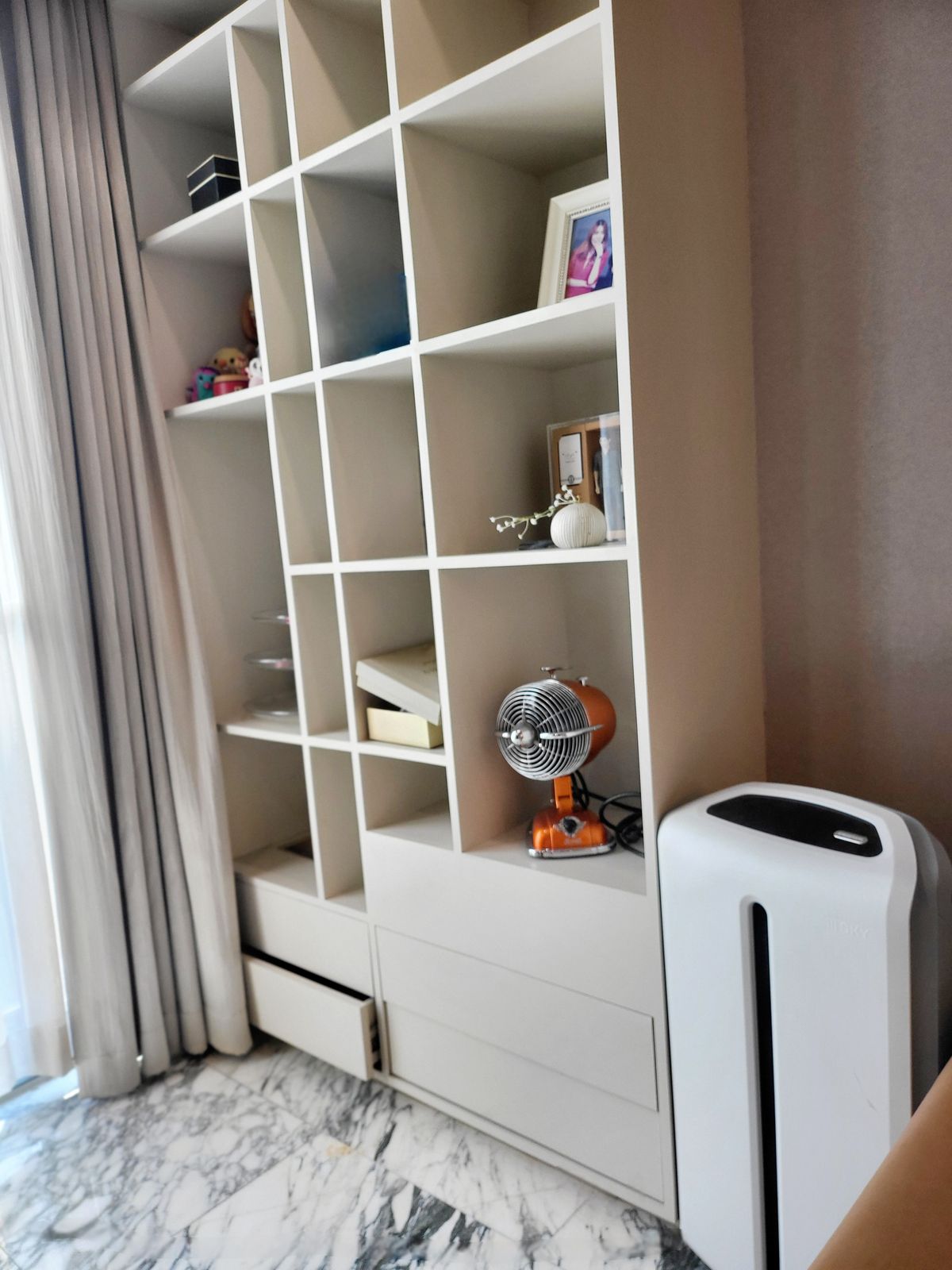 For SaleCondoRatchadapisek, Huaikwang, Suttisan : 🔥Urgent Sale🔥 Ideo Ratchada-Huai Khwang, fully furnished and ready to move in. Conveniently located just 80 meters from Huai Khwang MRT Station.