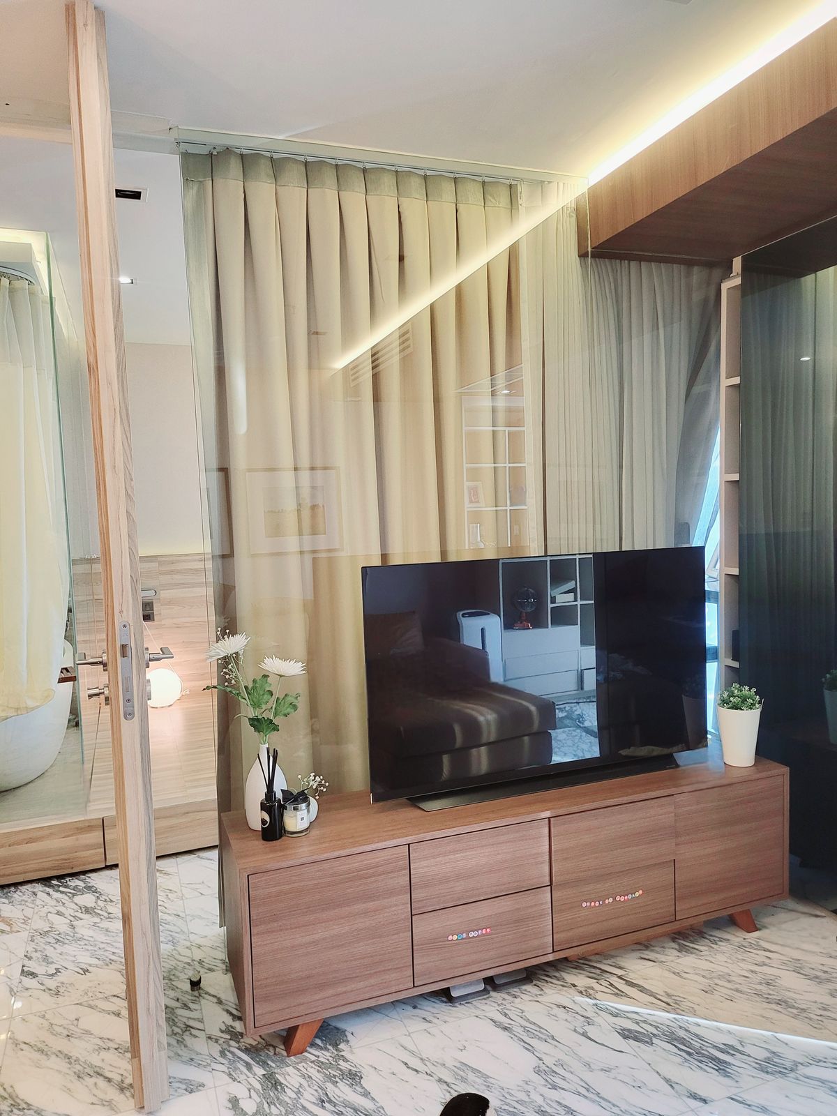 ขายคอนโดรัชดา ห้วยขวาง : 🔥ขายด่วน🔥ไอดีโอ รัชดา-ห้วยขวาง เฟอร์นิเจอร์ครบพร้อมเข้าอยู่ เดินทางสะดวก ใกล้ MRT ห้วยขวางเพียง 80 เมตร