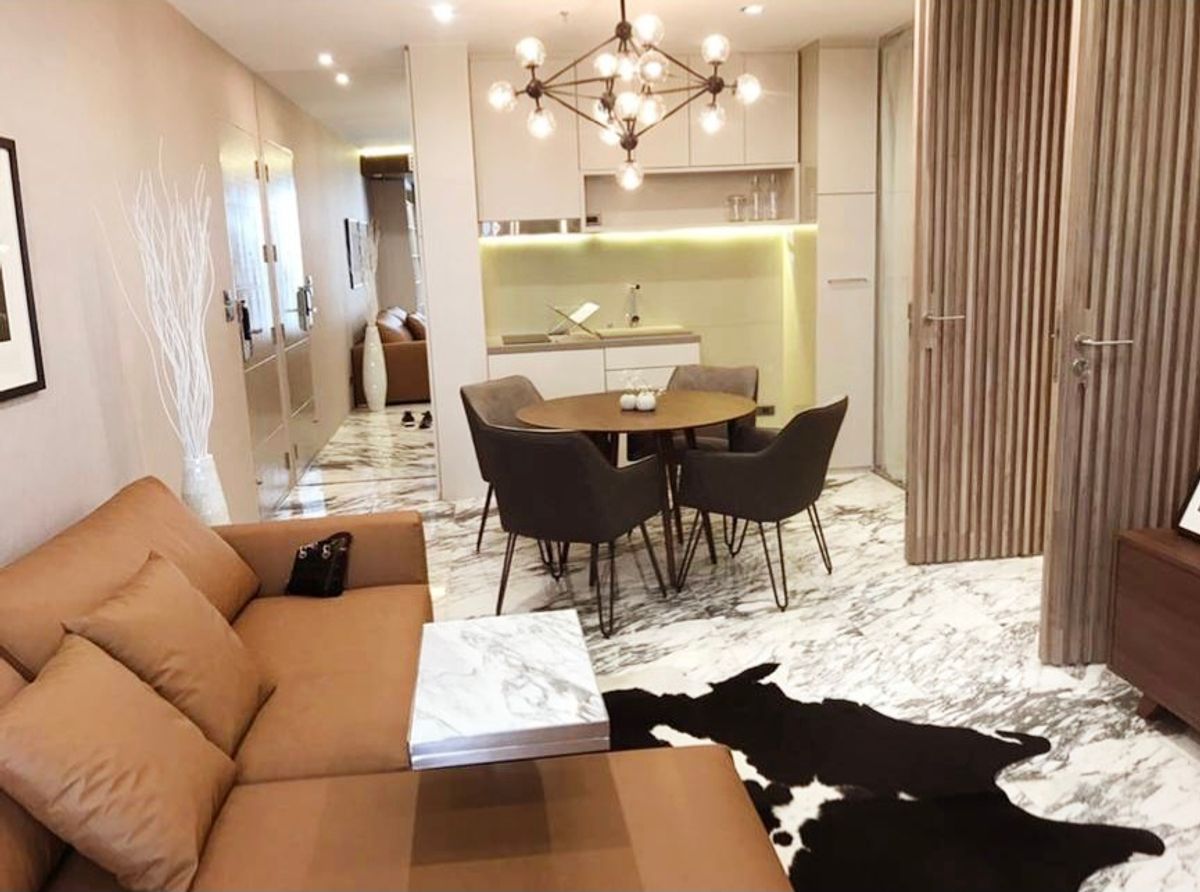 For SaleCondoRatchadapisek, Huaikwang, Suttisan : 🔥Urgent Sale🔥 Ideo Ratchada-Huai Khwang, fully furnished and ready to move in. Conveniently located just 80 meters from Huai Khwang MRT Station.