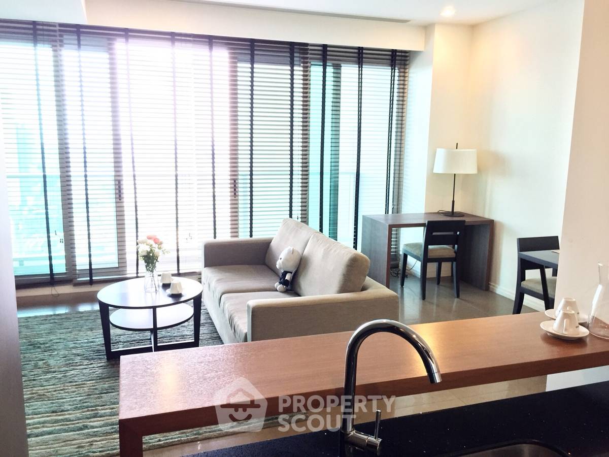 For SaleCondoWongwianyai, Charoennakor : 1-BR Condo at The River Condominium near BTS Saphan Taksin