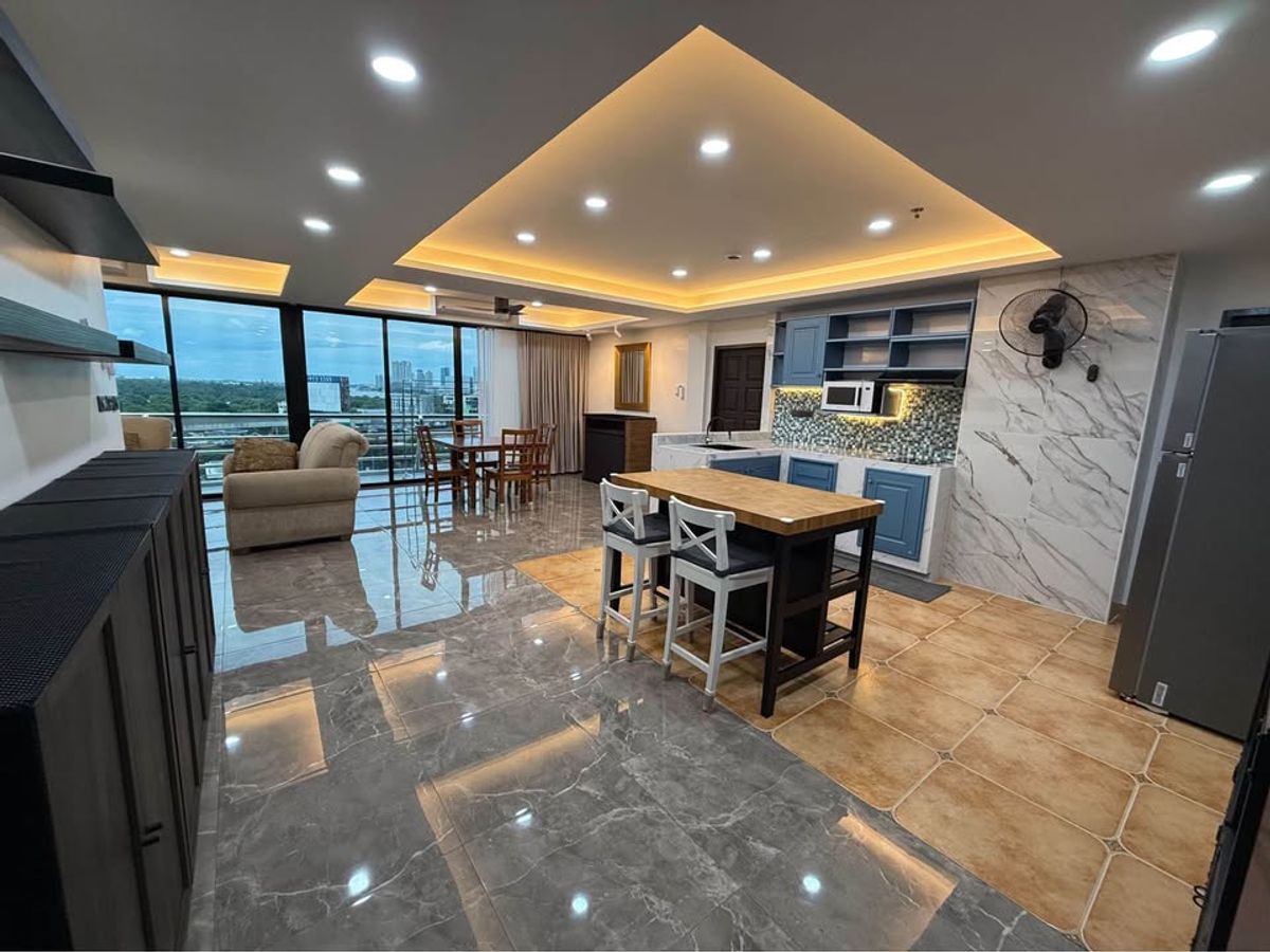 For RentCondoRama3 (Riverside),Satupadit : 🔥2 bedrooms Condo for Rent 🔥 📍The Royal Navin Tower, Chuea Phloeng Road (Near One Bangkok)