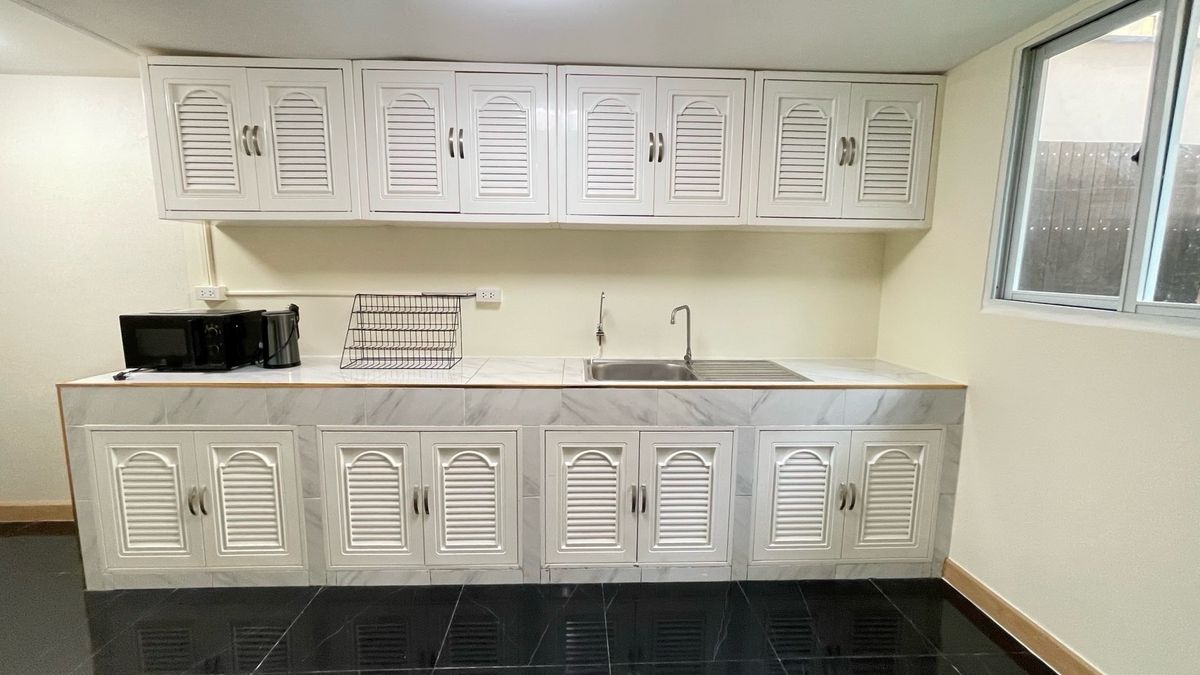 บ้านเกษตร นวมินทร์ ลาดปลาเค้า : 📢👇 บ้านหลังนี้ออกแบบตามหลักฮวงจุ้ย เหมาะทั้งสำหรับอยู่อาศัยและทำโฮมออฟฟิศเดินทางสะดวก ใกล้จุดขึ้น-ลงทางด่วนเอกมัย–รามอินทรา