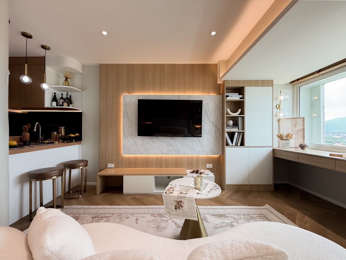 For SaleCondoChiang Mai : Kalathong Tower Condo  Newly Renovated, in the heart of Chang Klan Unobstructed Full View of Doi Suthep.
