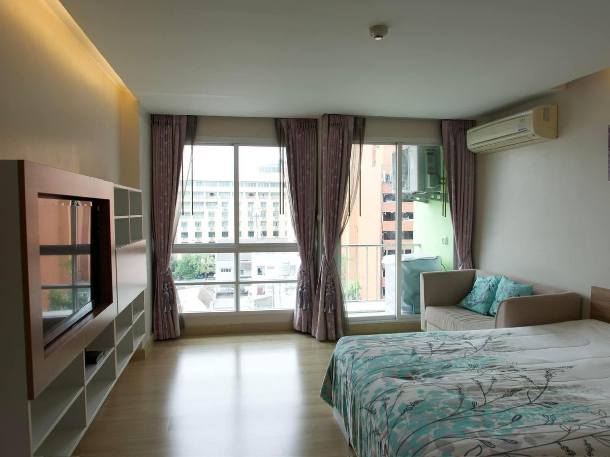ให้เช่าคอนโดรัชดา ห้วยขวาง : เช่า RR598 Emerald Residence Ratchada ห้องสวย เฟอร์นิเจอร์ครบ ใกล้รถไฟฟ้า MRT ห้วยขวาง