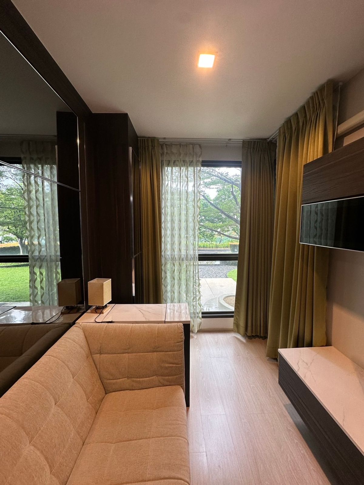 For RentCondoOnnut, Udomsuk : (For Rent) ็Hot Deal ! 1 Bed 1 Bath 35 Sqm. Fully furnished - READY TO MOVE IN