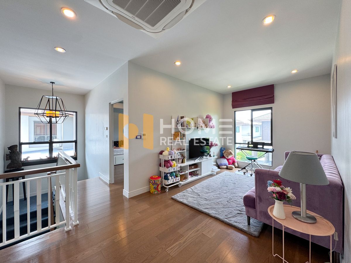 For SaleHousePattanakan, Srinakarin : Burasiri Phatthanakan / 4 Bedrooms (Sale), Burasiri Pattanakarn / 4 Bedrooms (For Sale) FON221