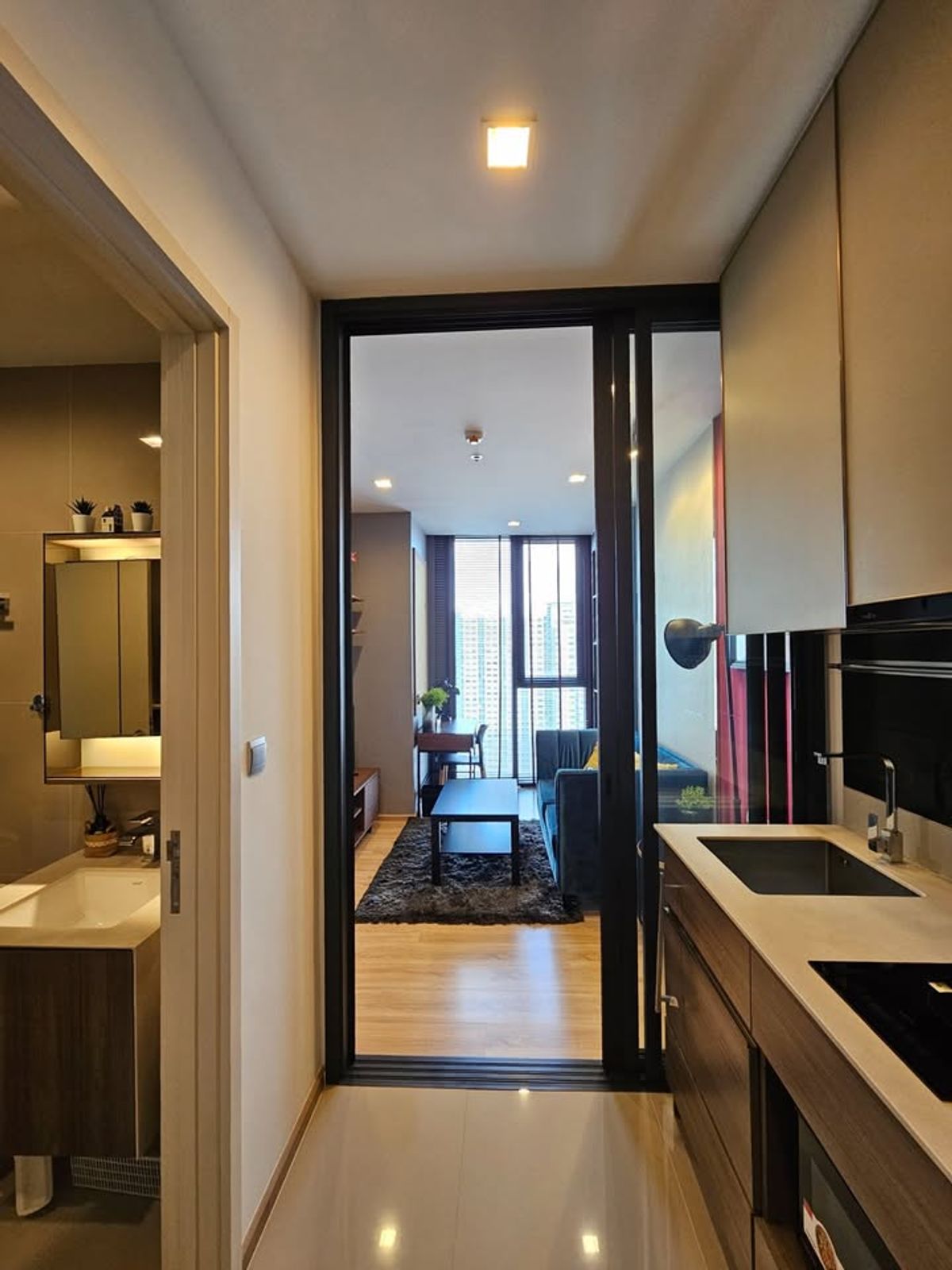 For RentCondoSapankwai,Jatujak : 🏙️ Rent The Line Phahon-Pradiphat 1 bedroom, 1 bathroom | Size 34 sq.m. | 💰 Price only 21,000 baht/month