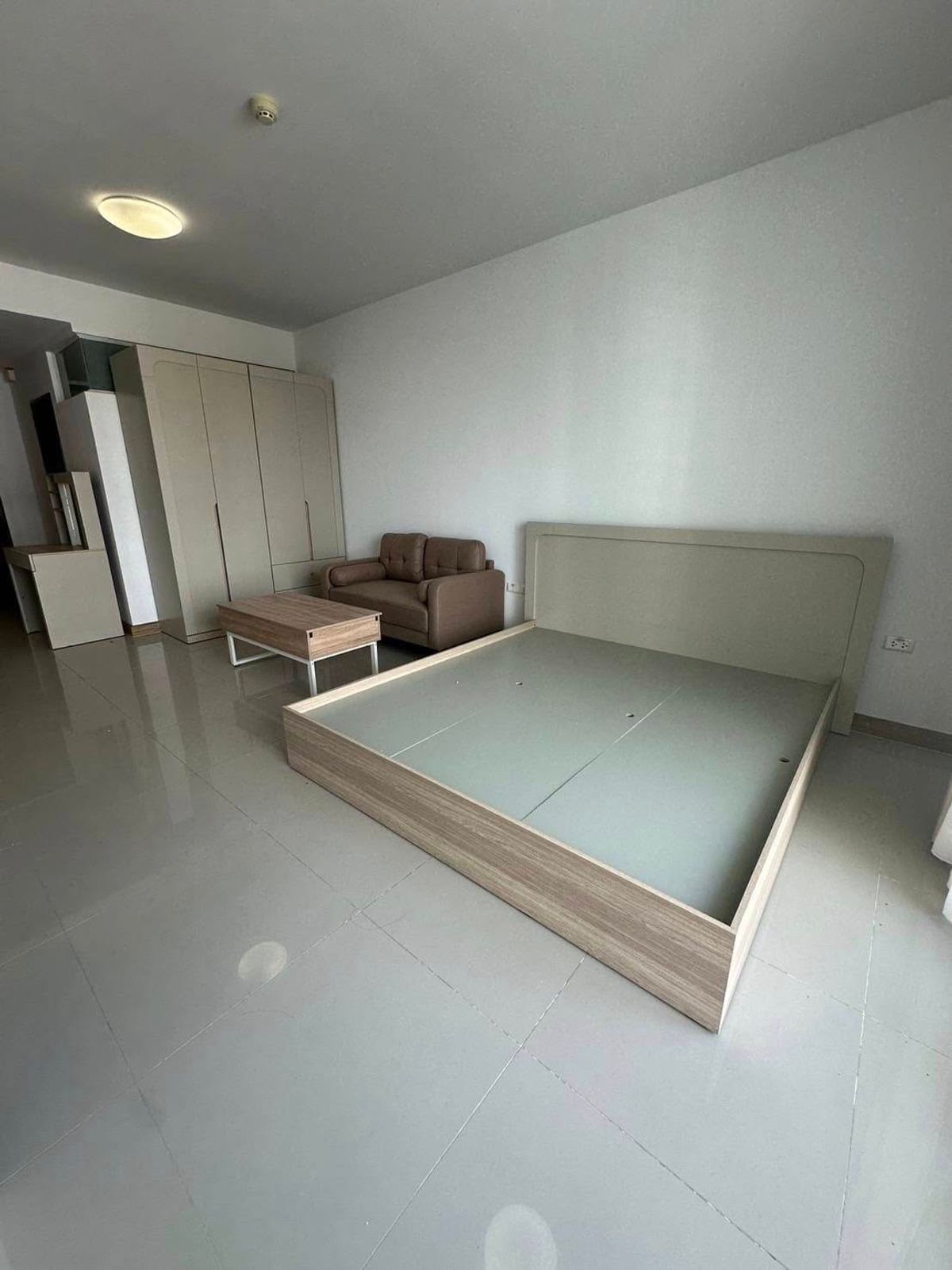 For SaleCondoWongwianyai, Charoennakor : Condo for sale Supalai River Resort. Price 2,700,000 baht [MKS250805]