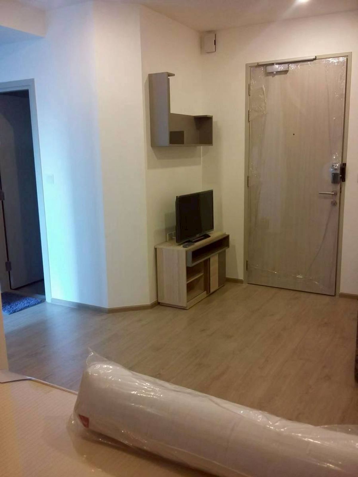 For RentCondoSiam Paragon ,Chulalongkorn,Samyan : Studio Room! Very rare find…Close to Samyan Mitrtown, Chulalongkorn University, Chulalongkorn Hospital, and Patumwan Demonstration School!!