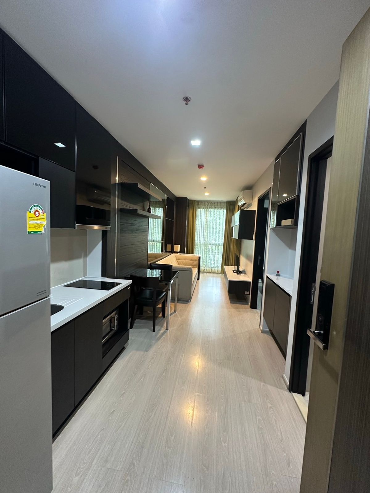 For RentCondoOnnut, Udomsuk : (For Rent) ็Hot Deal ! 1 Bed 1 Bath 35 Sqm. Fully furnished - READY TO MOVE IN