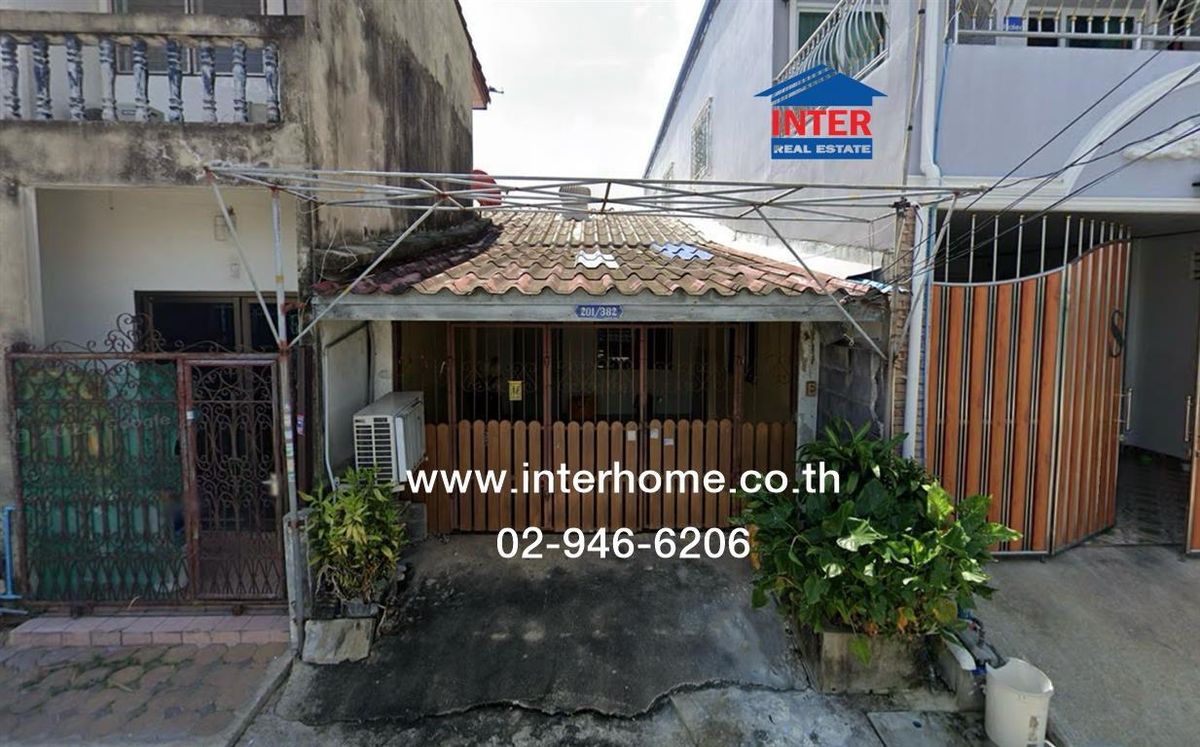 ขายทาวน์โฮมลาดกระบัง สุวรรณภูมิ : ทาวน์เฮ้าส์ 2 ชั้น 19 ตร.ว. หมู่บ้านเคหะร่มเกล้า24 ลาดกระบัง แยก4-8 ถนนร่มเกล้า เขตลาดกระบัง กรุงเทพมหานคร