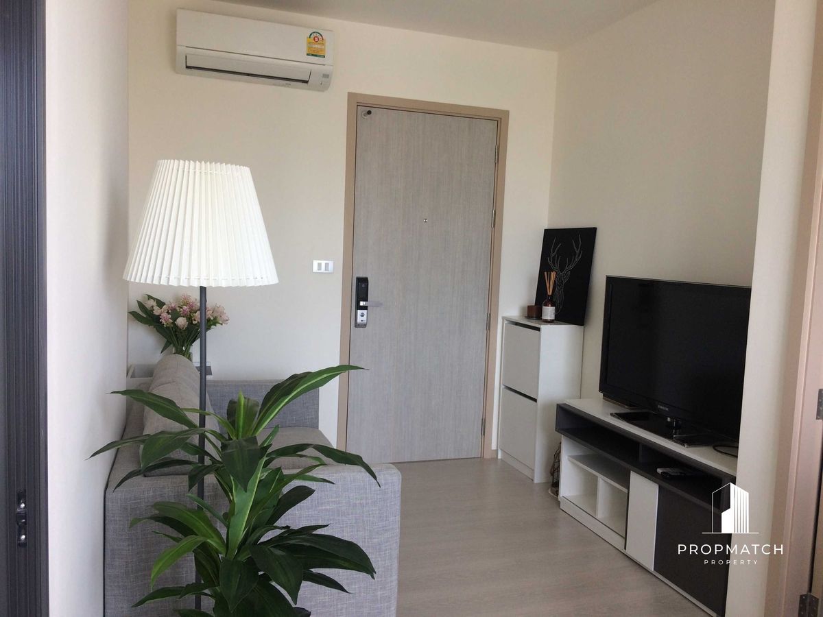 For RentCondoSukhumvit, Asoke, Thonglor : ✨Flash Deal ✨RHYTHM Sukhumvit 36-38 (1Bed 1Bath 34SQM.) Completely decorated !! Only 22,000 baht per month Tel.0981315848 @PropMatch