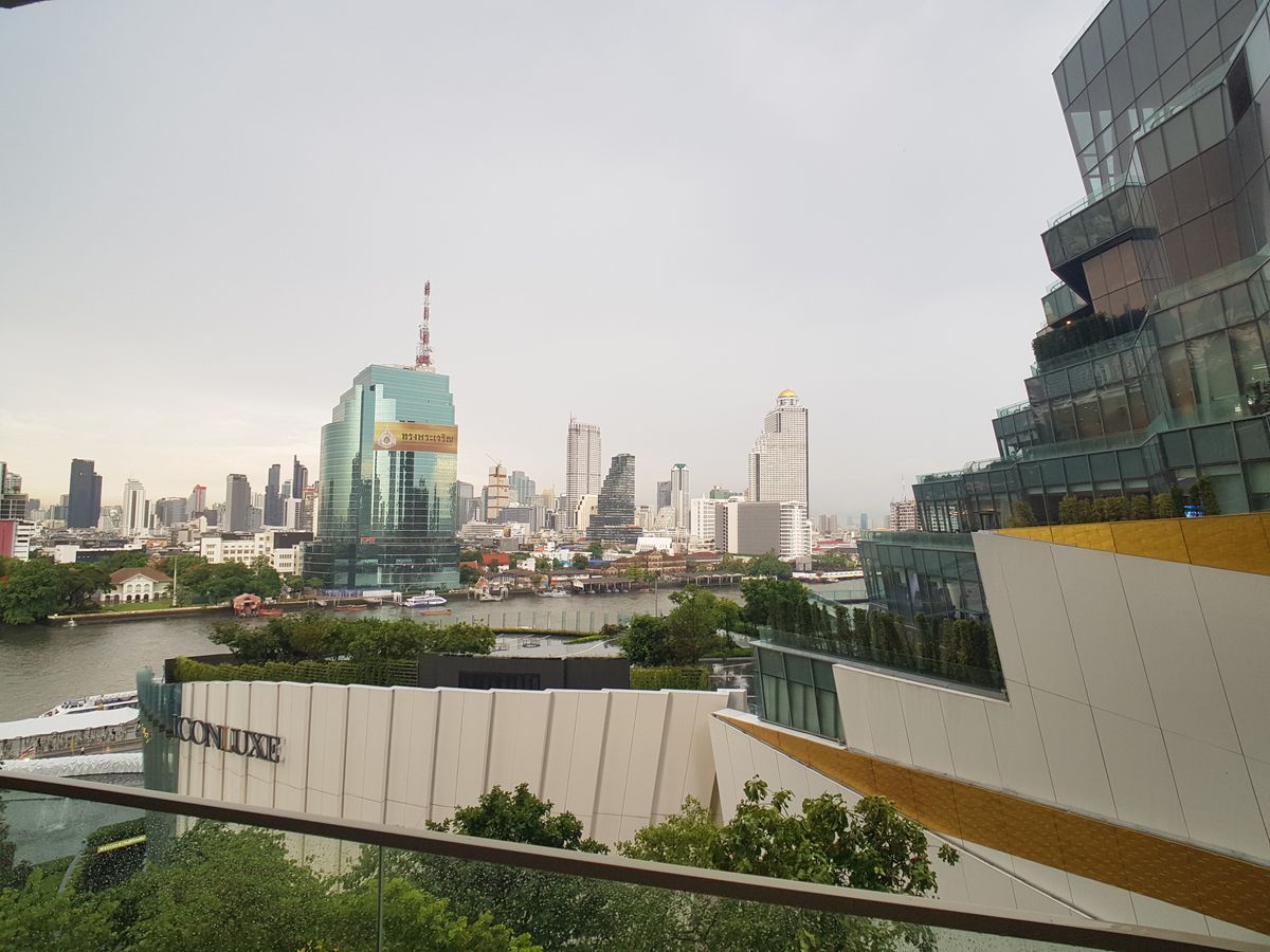 ให้เช่าคอนโดวงเวียนใหญ่ เจริญนคร : ให้เช่า Magnolias Waterfront Residences ราคา 70,000 บาท [MKr250806]