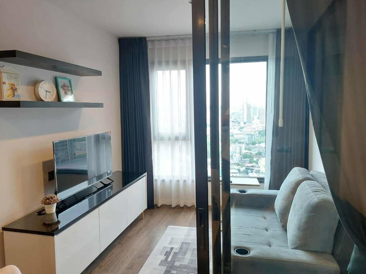 For RentCondoLadprao, Central Ladprao : Ladprao Valley Condo Rental - Popular location, easy to travel near BTS & MRT
