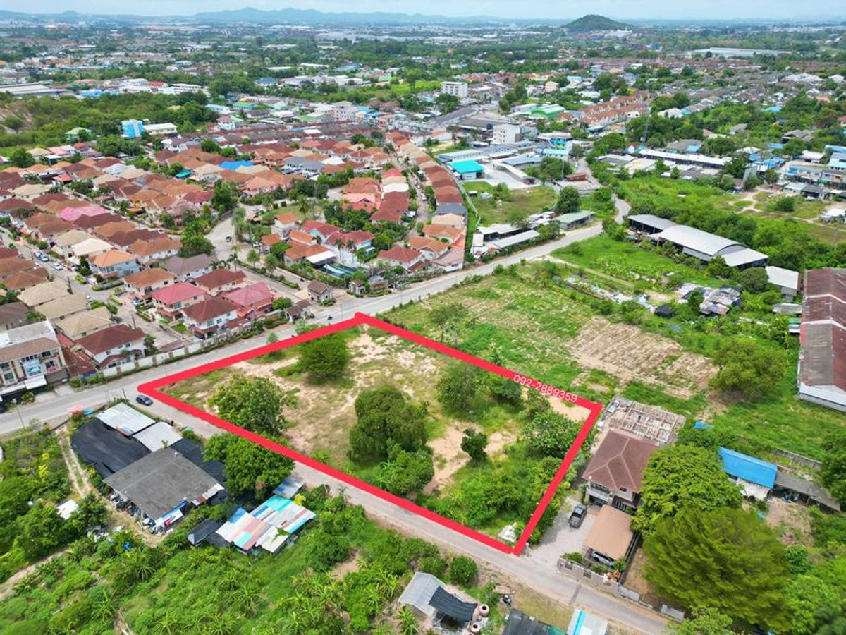 ขายที่ดินศรีราชา แหลมฉบัง บ้านบึง : ขายที่ดินราคาดี เขตศรีราาชา แหล่งชมุชน แปลงสวย ตรงข้ามหมู่บ้านมณีรินเพลส