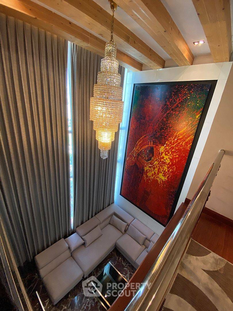 For SaleCondoSukhumvit, Asoke, Thonglor : 3-BR Condo at Wind Sukhumvit 23 near BTS Asok