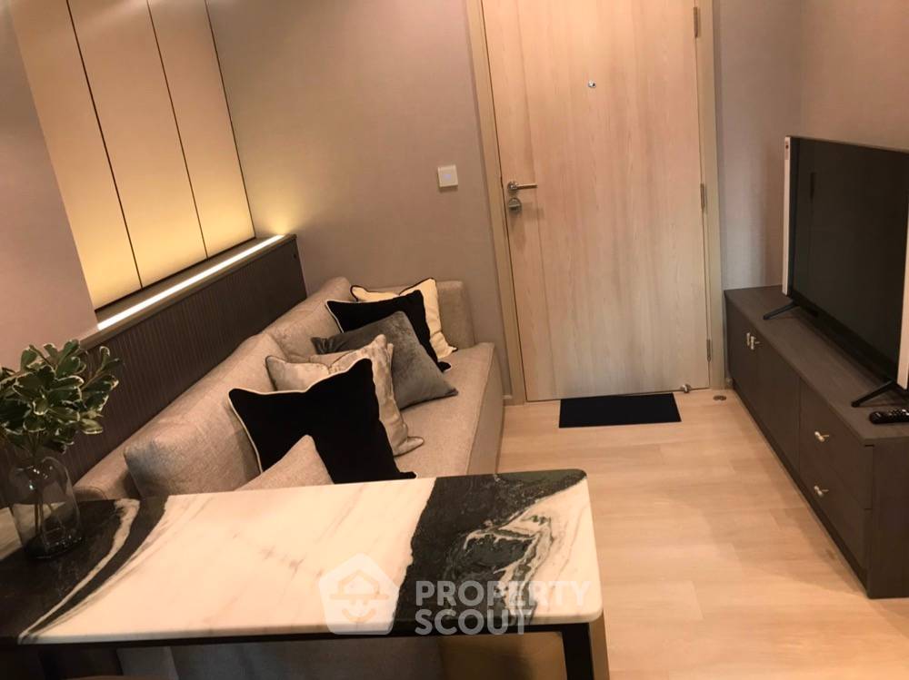 For SaleCondoWitthayu, Chidlom, Langsuan, Ploenchit : 1-BR Condo at Life One Wireless near BTS Phloen Chit