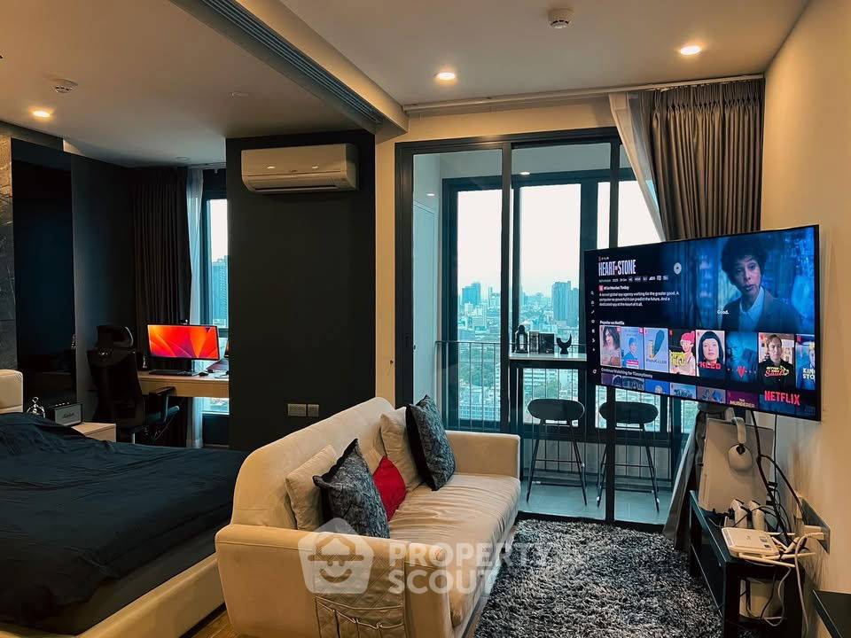 For SaleCondoRatchathewi,Phayathai : 1-BR Condo at Q Chid Lom - Phetchaburi near BTS Chit Lom