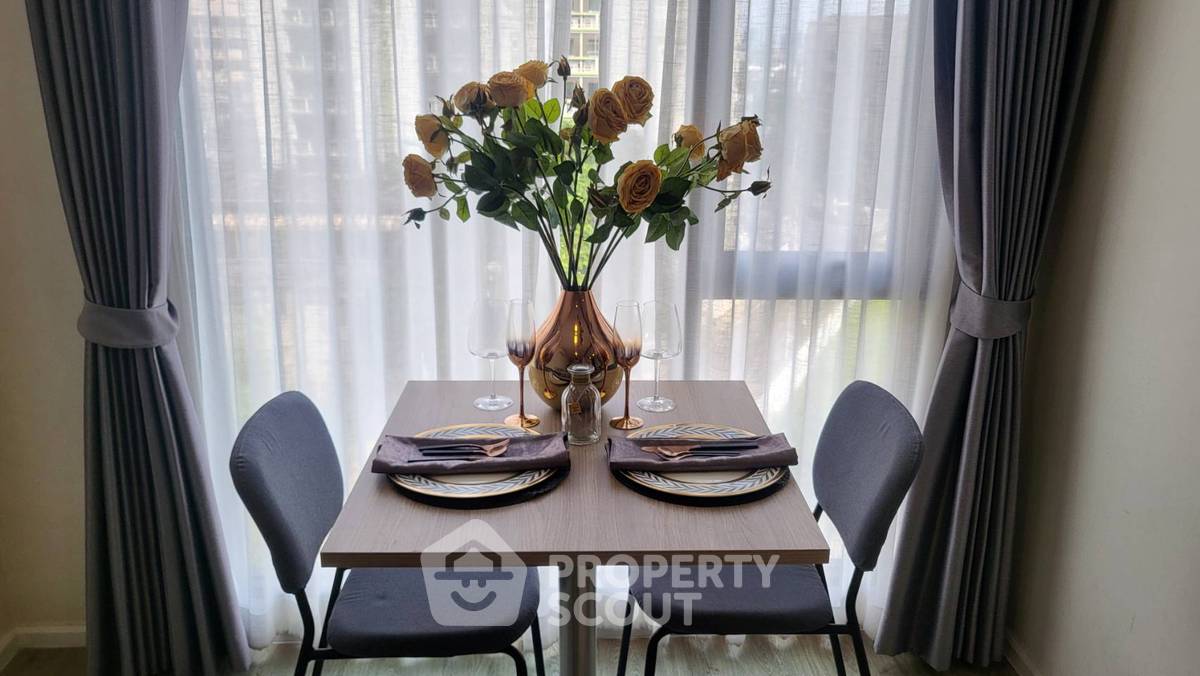 For SaleCondoSathorn, Narathiwat : 1-BR Condo at The Teak Sathorn-Lumpini near MRT Khlong Toei