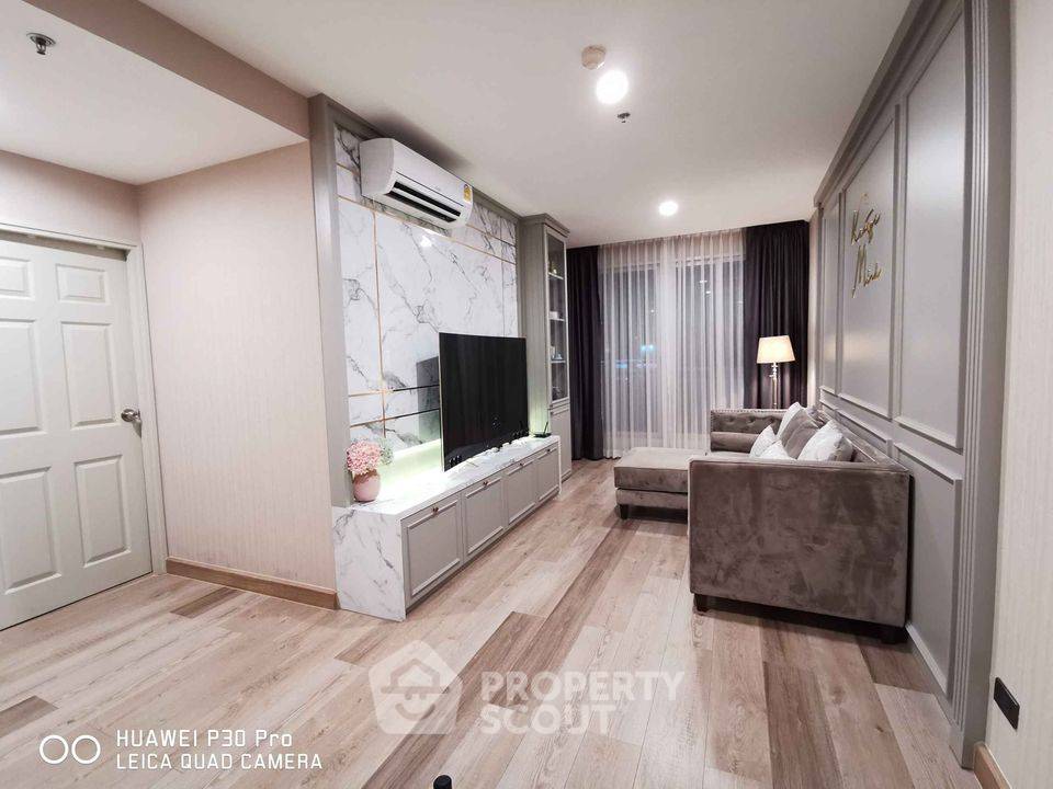 For SaleCondoSathorn, Narathiwat : 2-BR Condo at Life @ Sathorn 10 near BTS Saint Louis