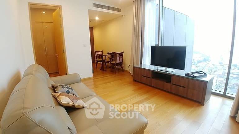 For SaleCondoSathorn, Narathiwat : 1-BR Condo at The Breeze Narathiwas close to Naradhiwas Rajanagarindra