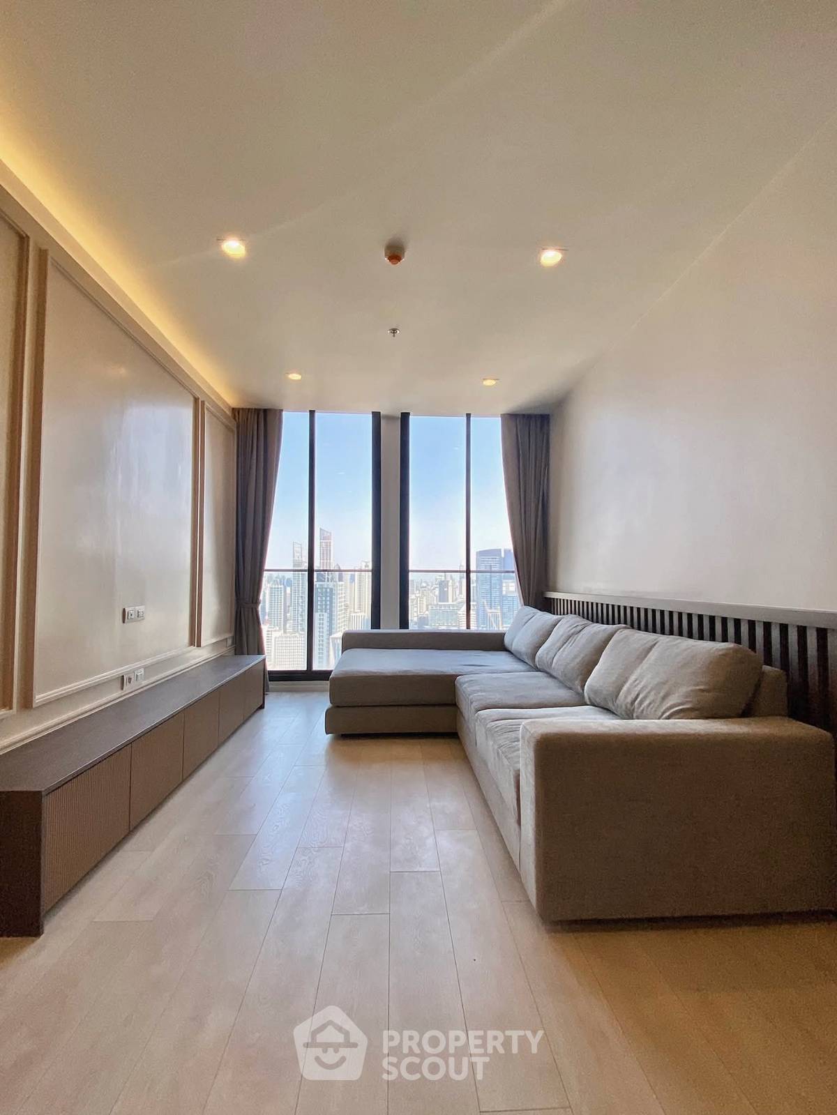 For SaleCondoWitthayu, Chidlom, Langsuan, Ploenchit : 1-BR Condo at Noble Ploenchit near BTS Phloen Chit