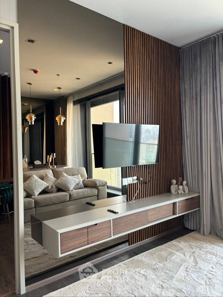 For SaleCondoRatchathewi,Phayathai : 3-BR Condo at The Address Siam-Ratchathewi near BTS Ratchathewi