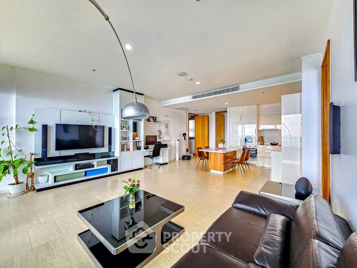 For SaleCondoPattaya, Bangsaen, Chonburi : 2-BR Condo at Northpoint Condominium close to Wong Amat