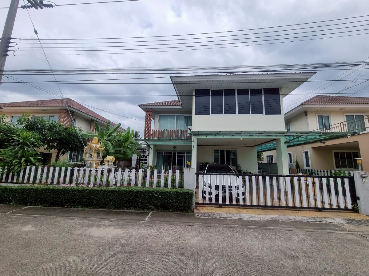 For SaleHousePhutthamonthon, Salaya : 🏠 House for sale, Apaakorn 3️ Salaya 🧱 is waiting for the renovated 🧱 🛣️ Travel location Connecting Phutthamonthon Sai 4, Boromarajonani Road, Kanchanaphisek Road
