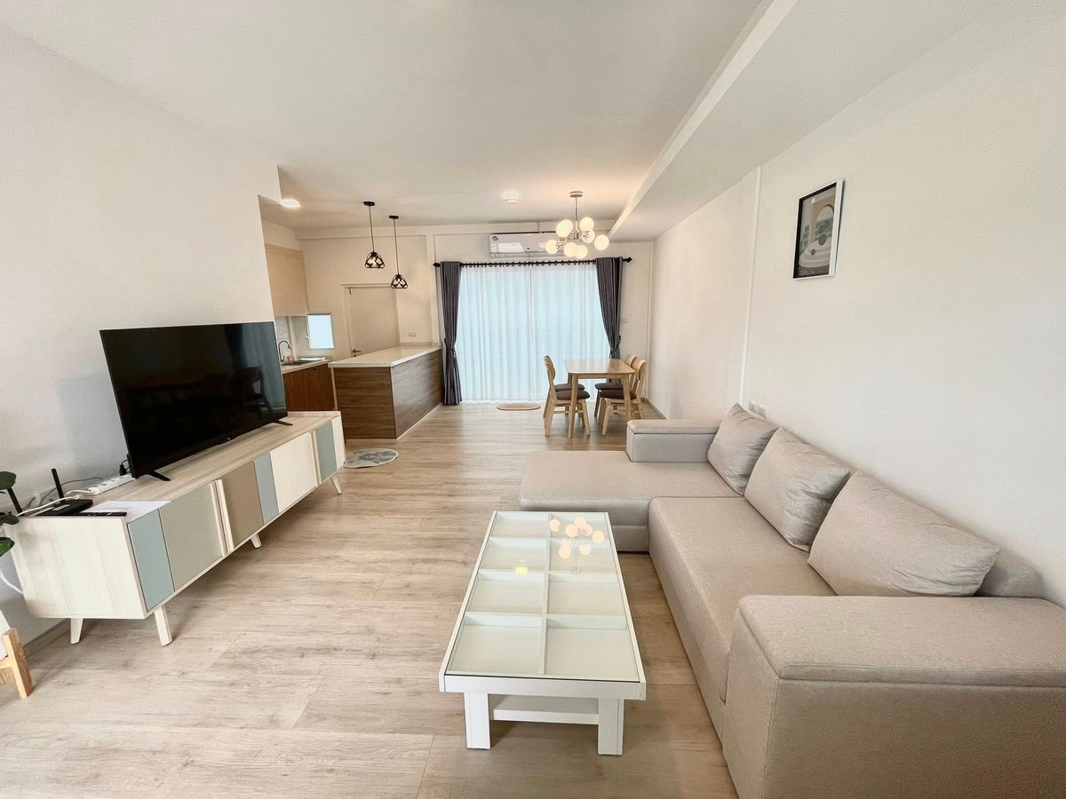 ให้เช่าทาวน์โฮมบางนา แบริ่ง ลาซาล : 🏡 ให้เช่าบ้านเดี่ยว Indy 2 บางนา–รามคำแหง 2 ✨บ้านหน้าสวน ติดถนนเมน 4 เลน เฟอร์ครบ พร้อมอยู่ ใกล้ Mega Bangna สนามบินสุวรรณภูมิ
