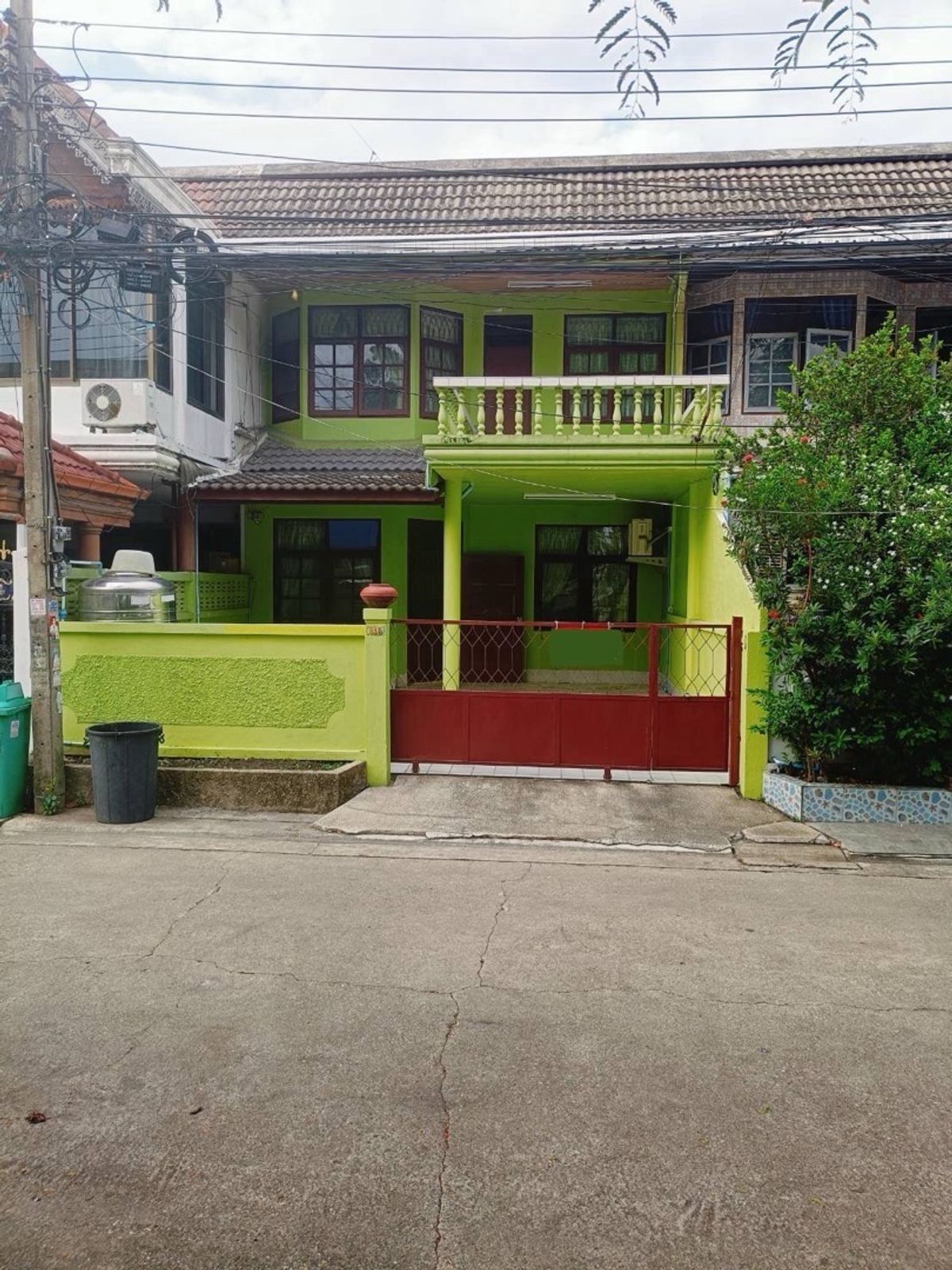 ให้เช่าทาวน์โฮมรัชดา ห้วยขวาง : ⭐️🏡บ้านเช่าห้วยขวาง หมู่บ้านอยู่เจริญ29รัชดา18 ใกล้MRTห้วยขวาง แอร์ทุกห้อง 3ห้องนอน2ห้องน้ำ💕